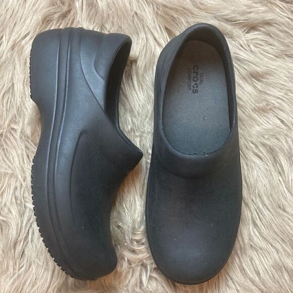 CROCS Shoes - CROCS Neria Pro II Clogs Women’s Black Slip-on Comfort Work Shoes